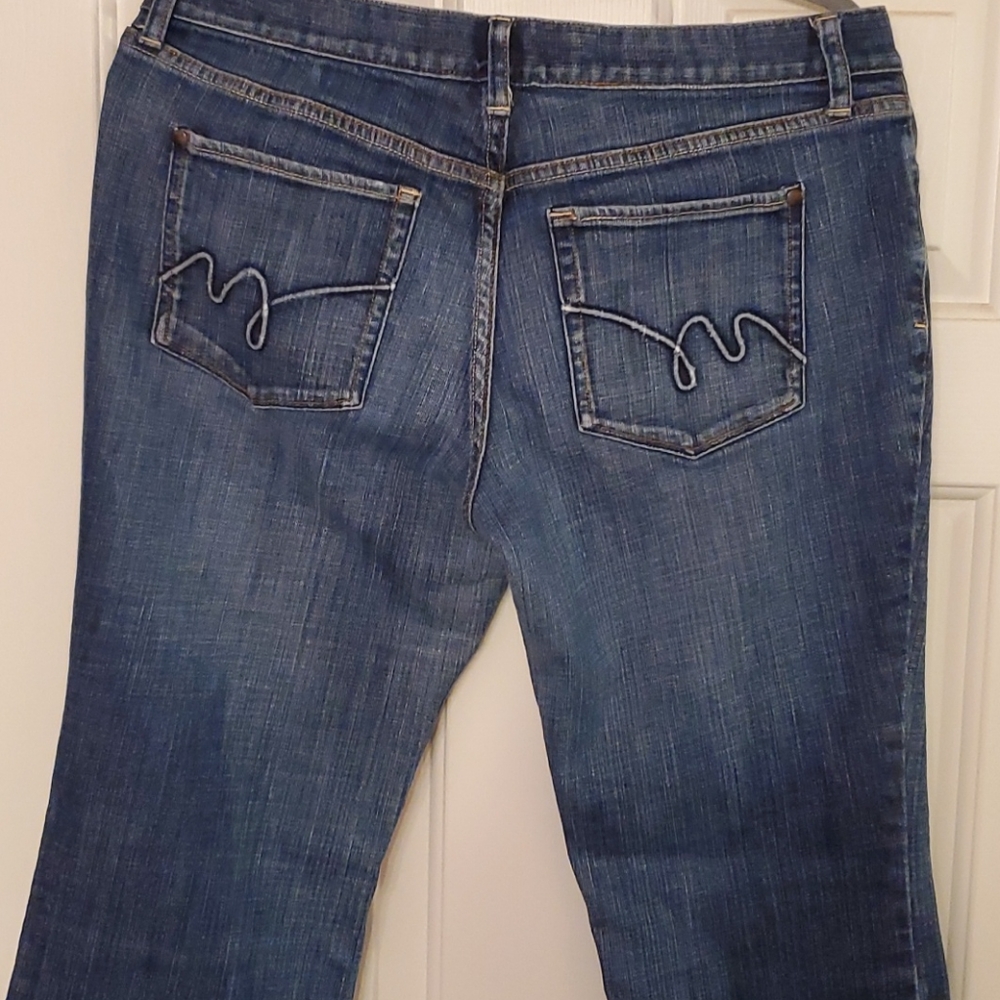 Jeans - Picture 2 of 5